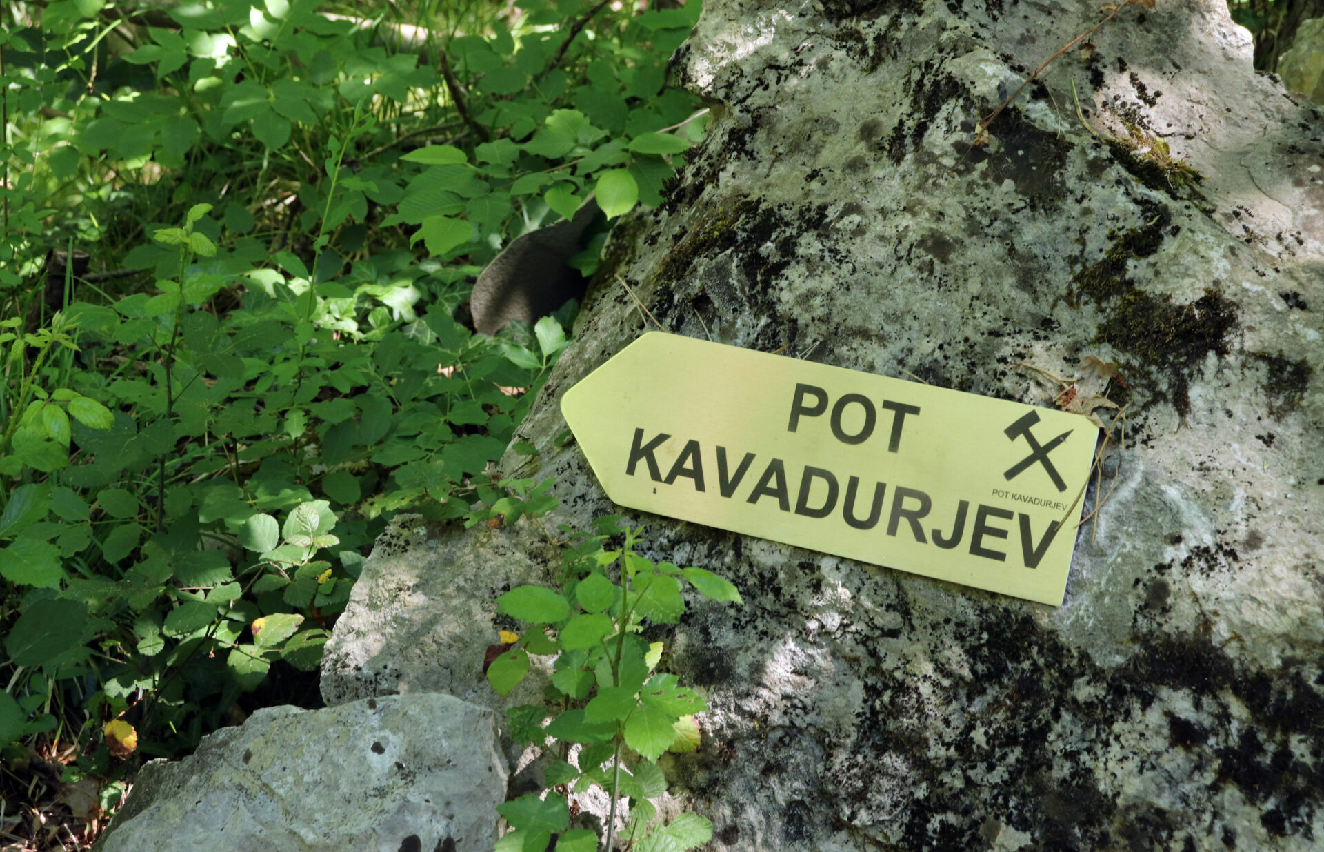 Kladivo in dleto, osnovni orodji kamnosekov