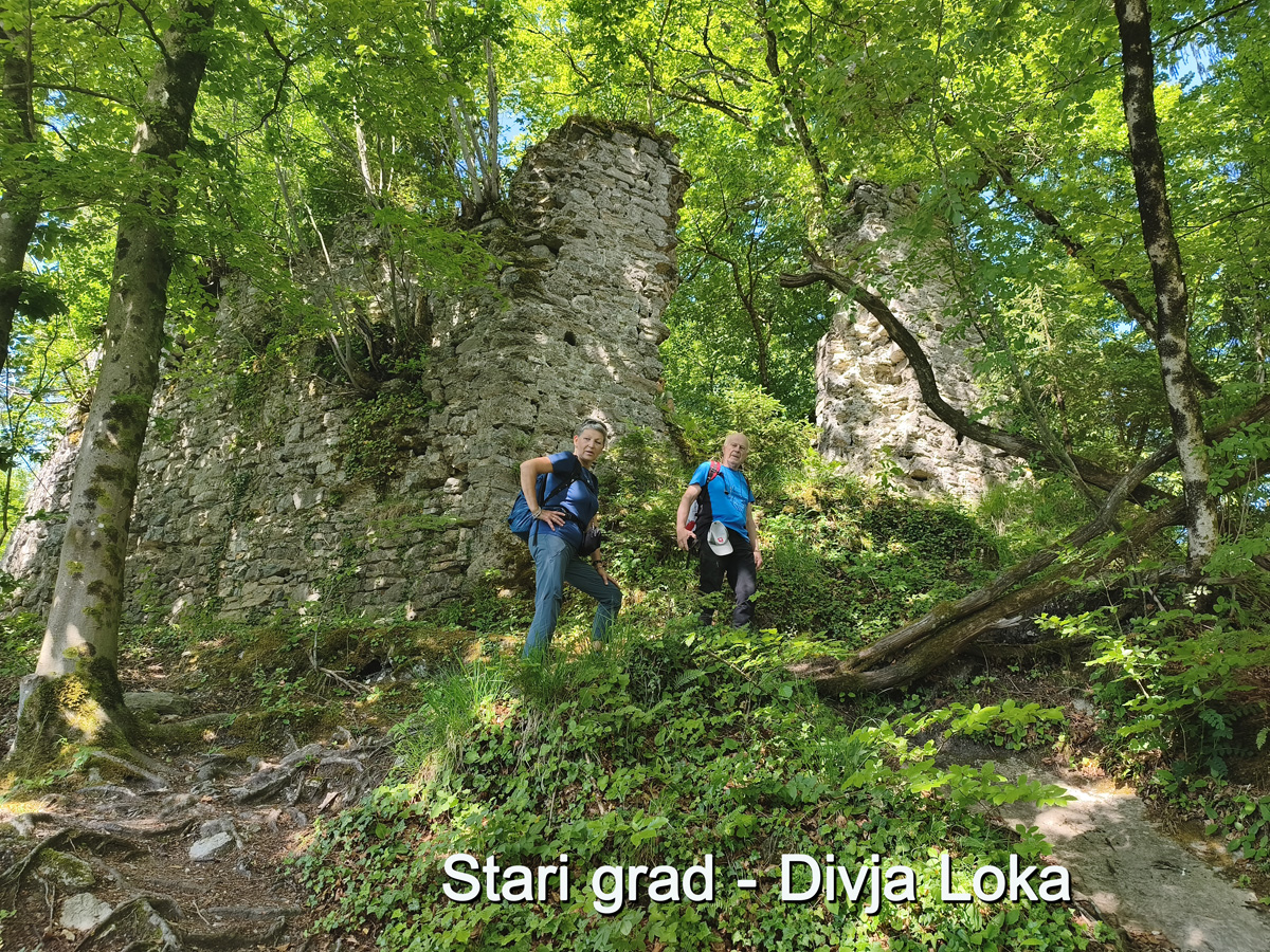 Tretji grad – Stari grad - žal tudi v ruševinah, katerih tloris pa priča, da je bil nekoč to mogočen grad.