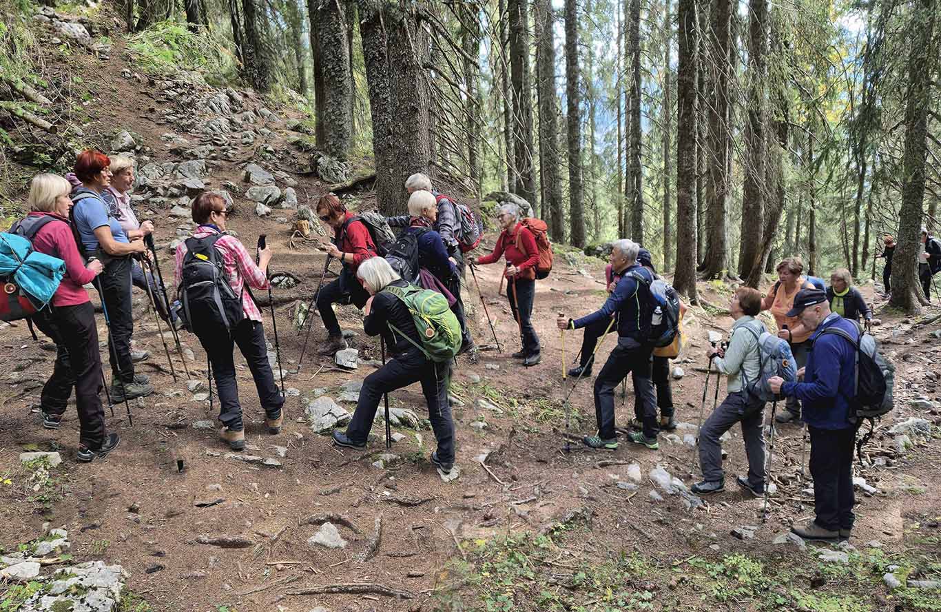 Kratek postanek med vzponom proti Planini Lipanca